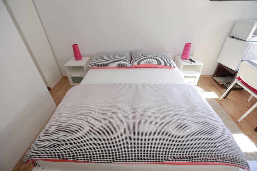 Rooms Butkovic Zagreb Bagian luar foto