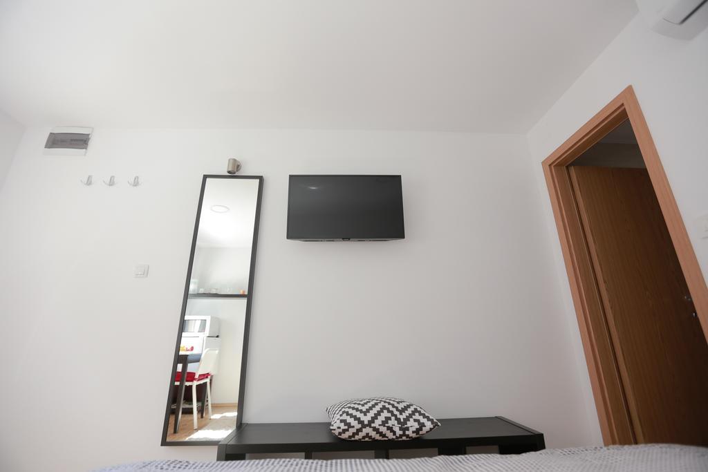 Rooms Butkovic Zagreb Bagian luar foto