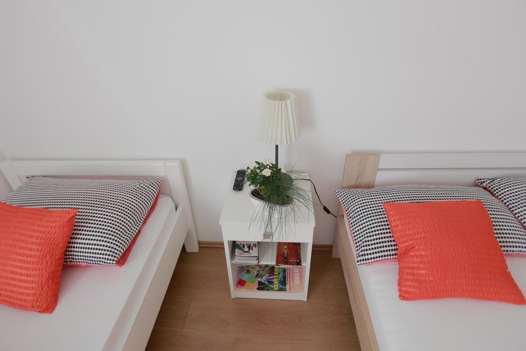 Rooms Butkovic Zagreb Bagian luar foto