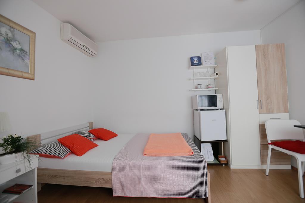 Rooms Butkovic Zagreb Bagian luar foto